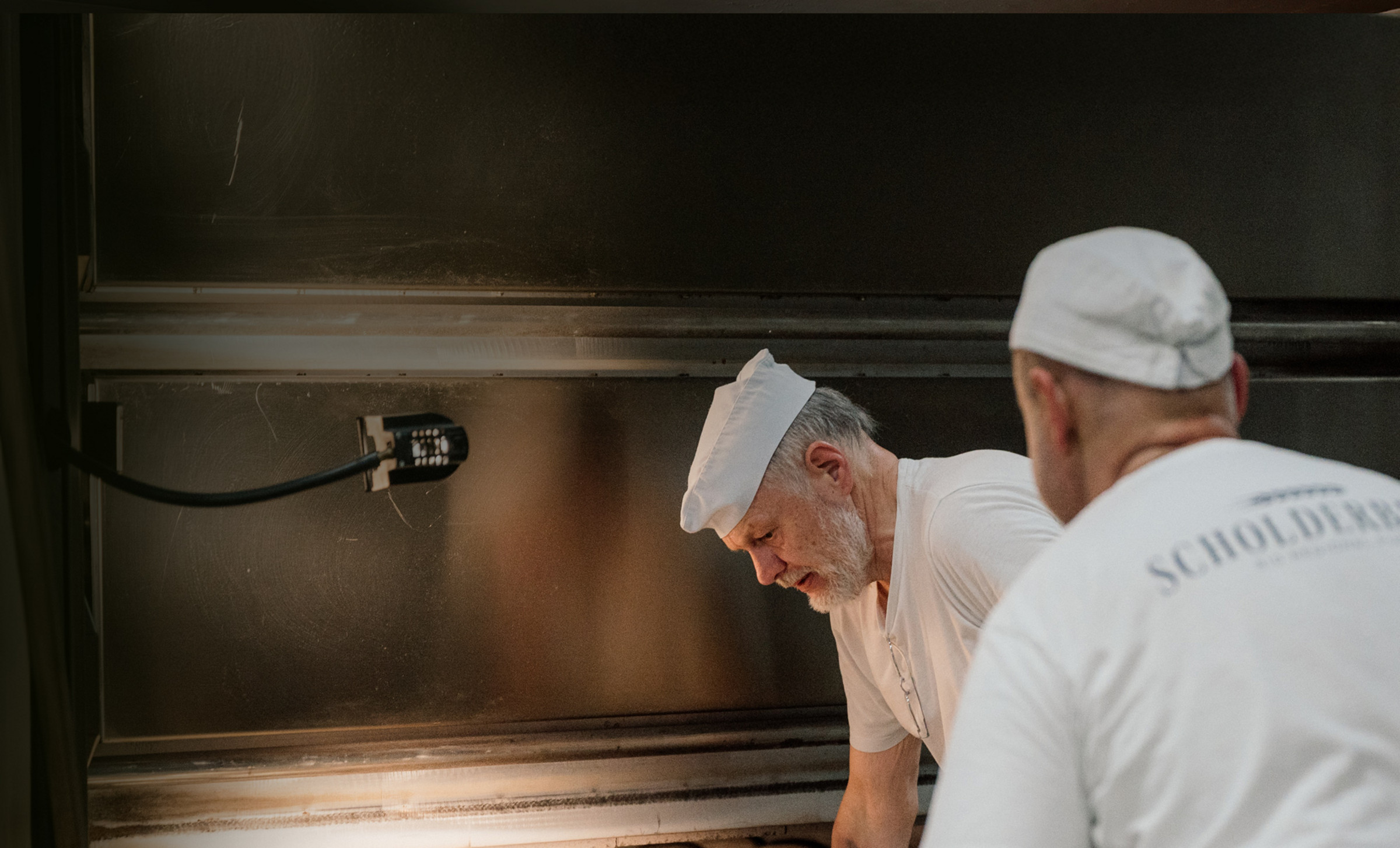 Baking in the PELLADOR Zyklotherm wood-fired oven