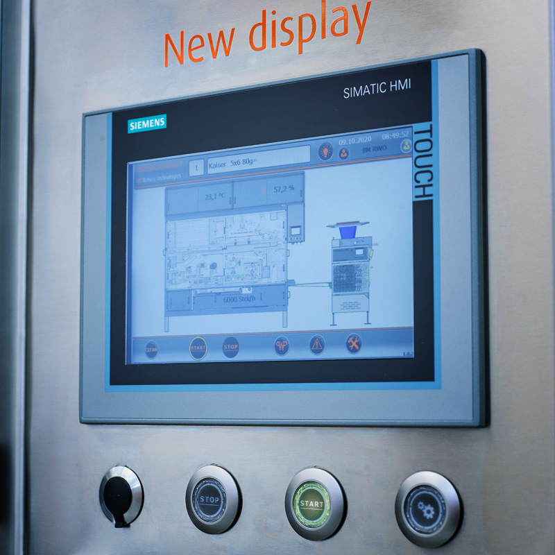Automatisierter Produktionsablauf mit reproduzierbarer Qualität Display zur Steuerung der roll line